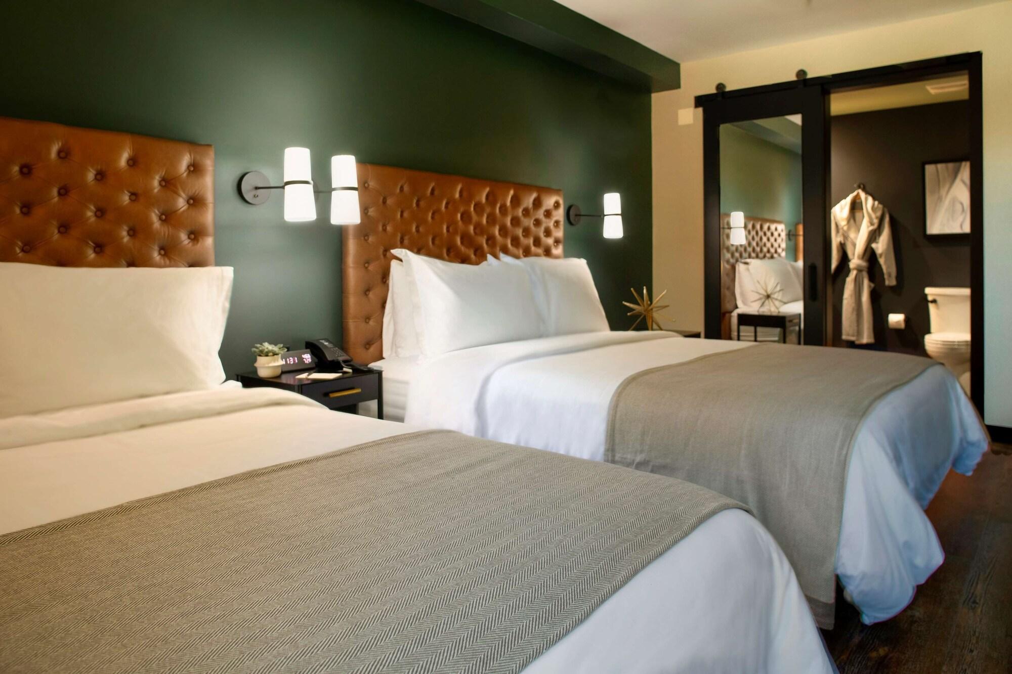 Отель The Lloyd Stamford, Tapestry Collection By Hilton Экстерьер фото