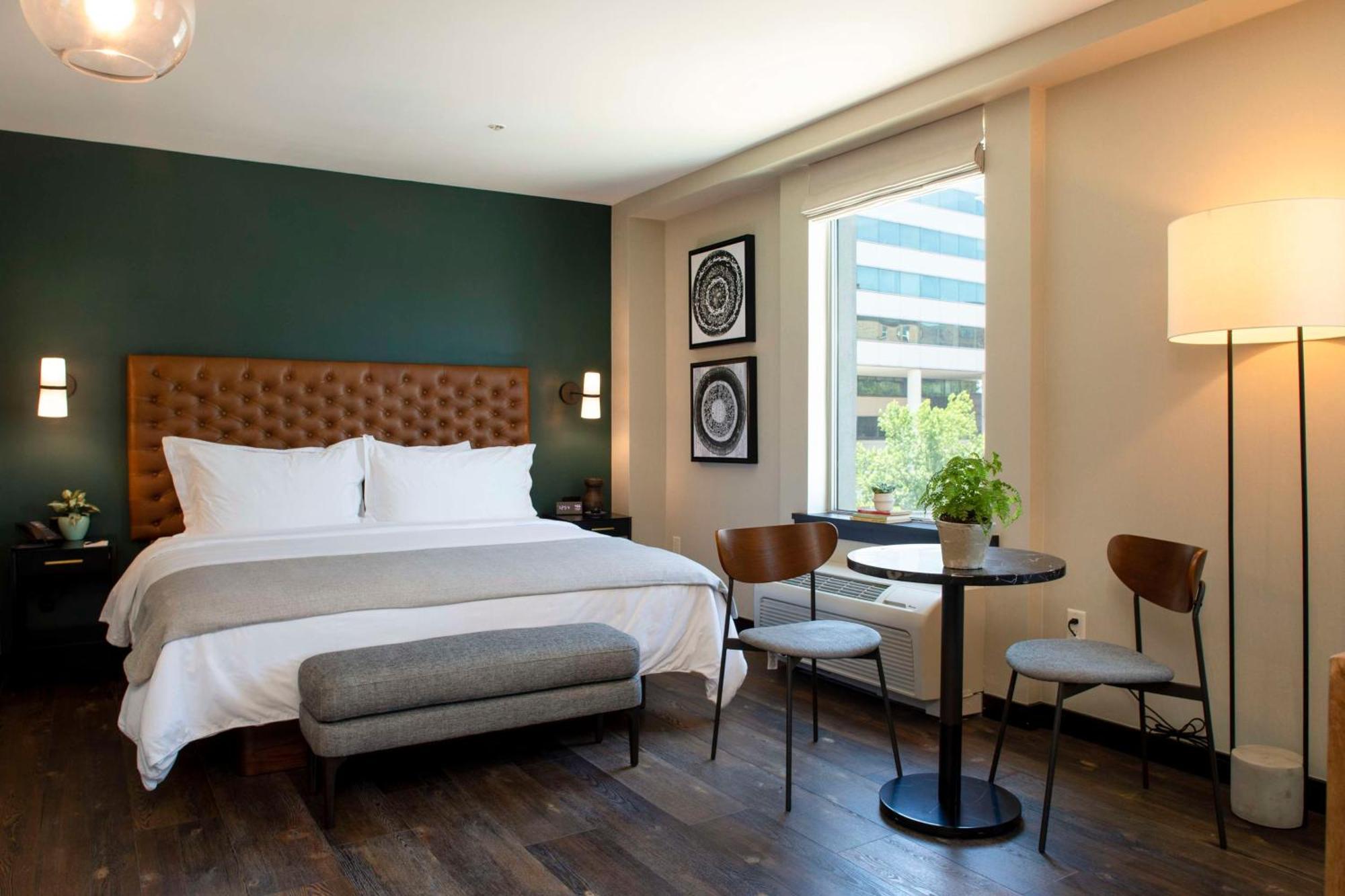 Отель The Lloyd Stamford, Tapestry Collection By Hilton Экстерьер фото
